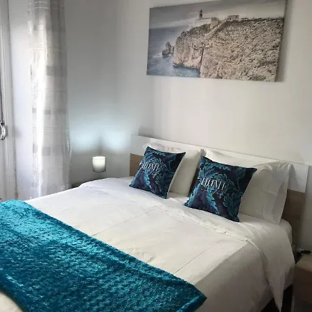 Homestay Bedroom Elegance Blue